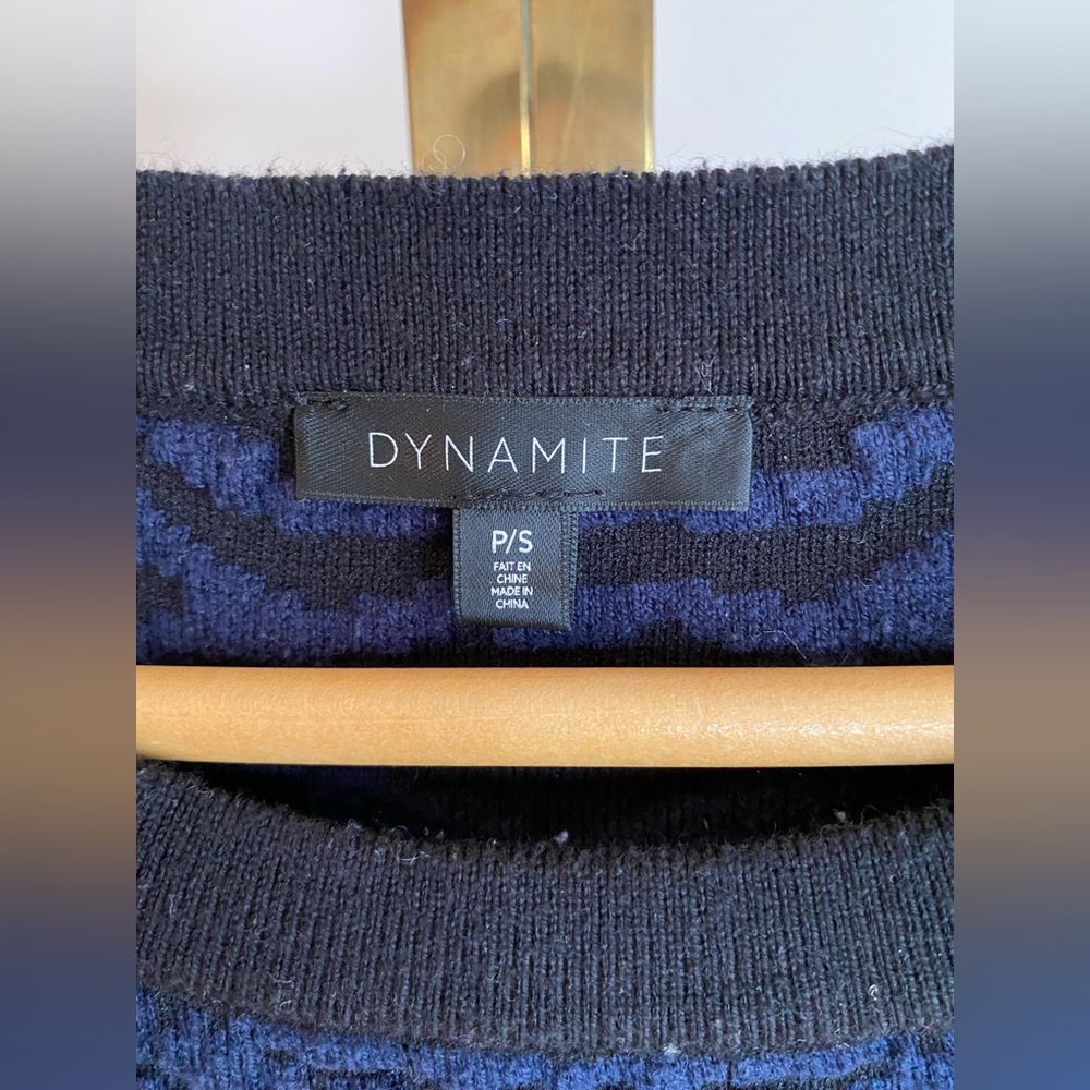 Dynamite Sweater - Picture 3 of 5